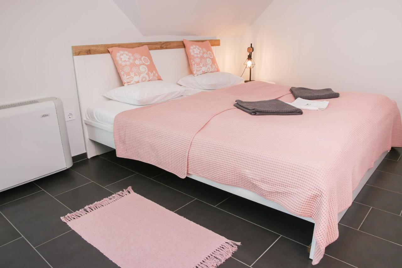 Balkon Apartmanhaz Panzio Balatonfüred Dış mekan fotoğraf