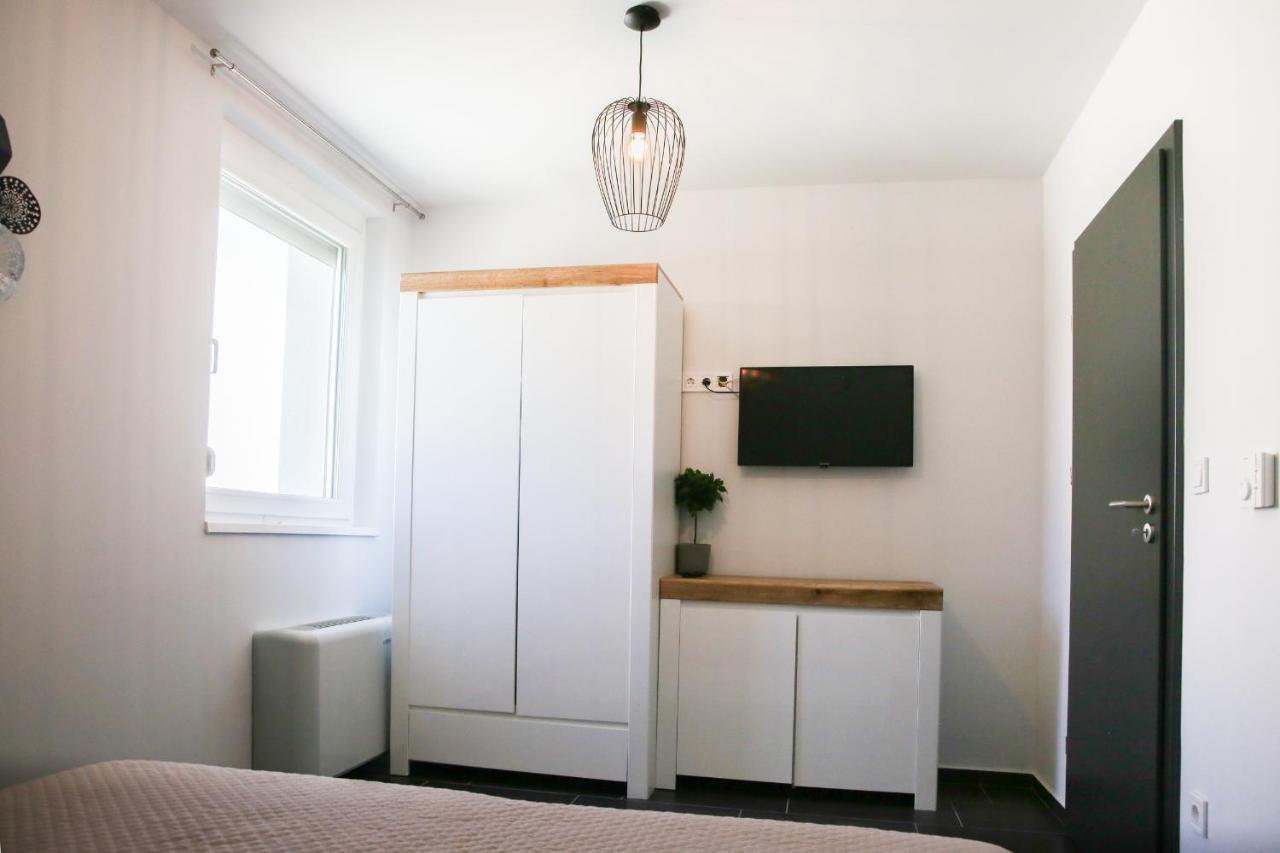 Balkon Apartmanhaz Panzio Balatonfüred Dış mekan fotoğraf