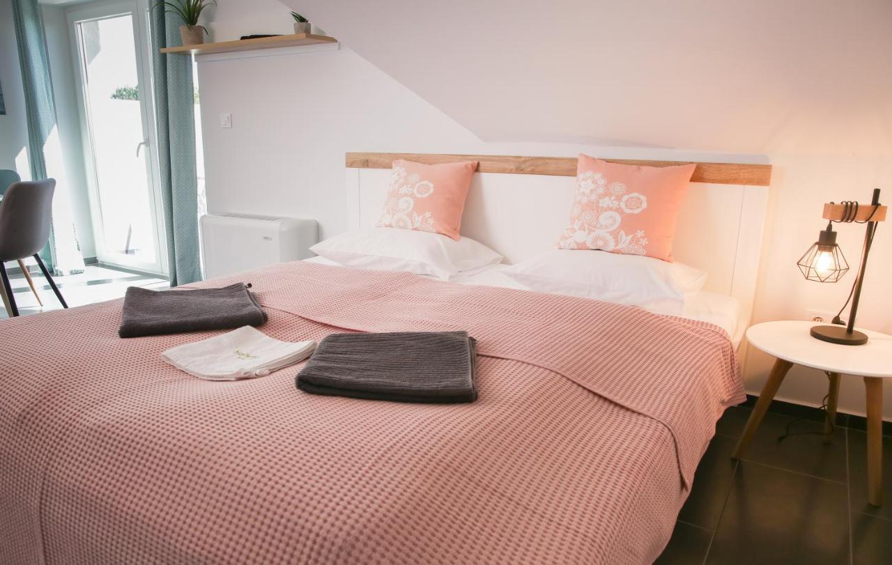 Balkon Apartmanhaz Panzio Balatonfüred Dış mekan fotoğraf