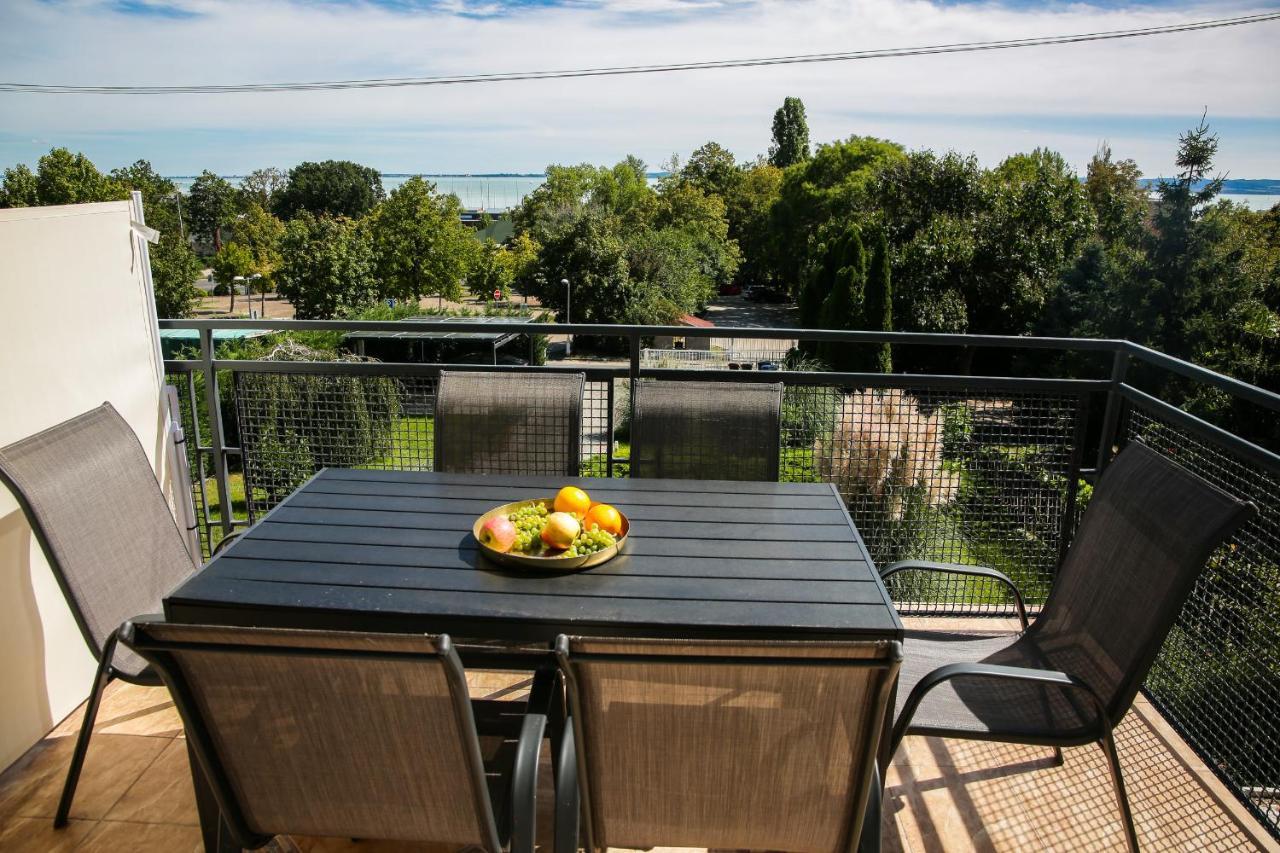 Balkon Apartmanhaz Panzio Balatonfüred Dış mekan fotoğraf