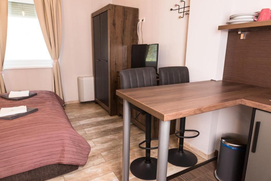 Balkon Apartmanhaz Panzio Balatonfüred Dış mekan fotoğraf