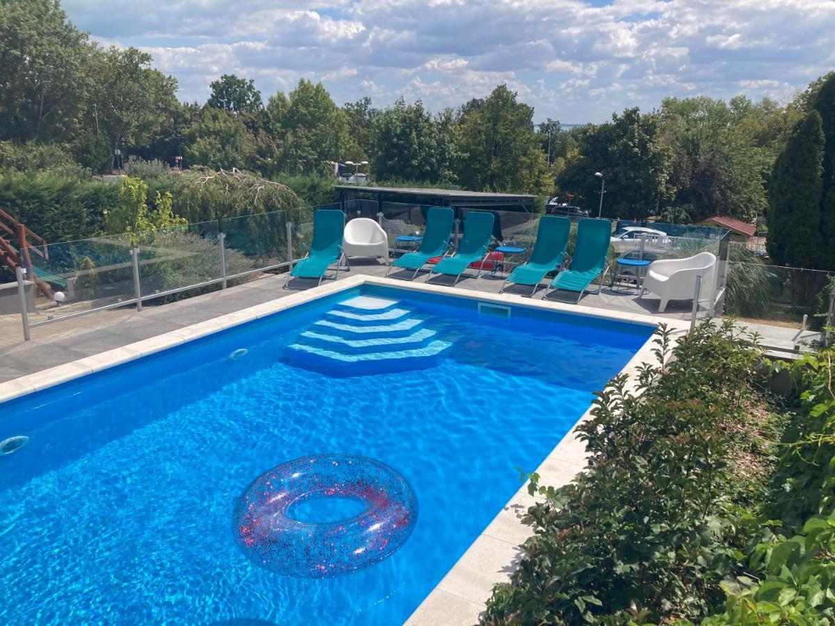 Balkon Apartmanhaz Panzio Balatonfüred Dış mekan fotoğraf