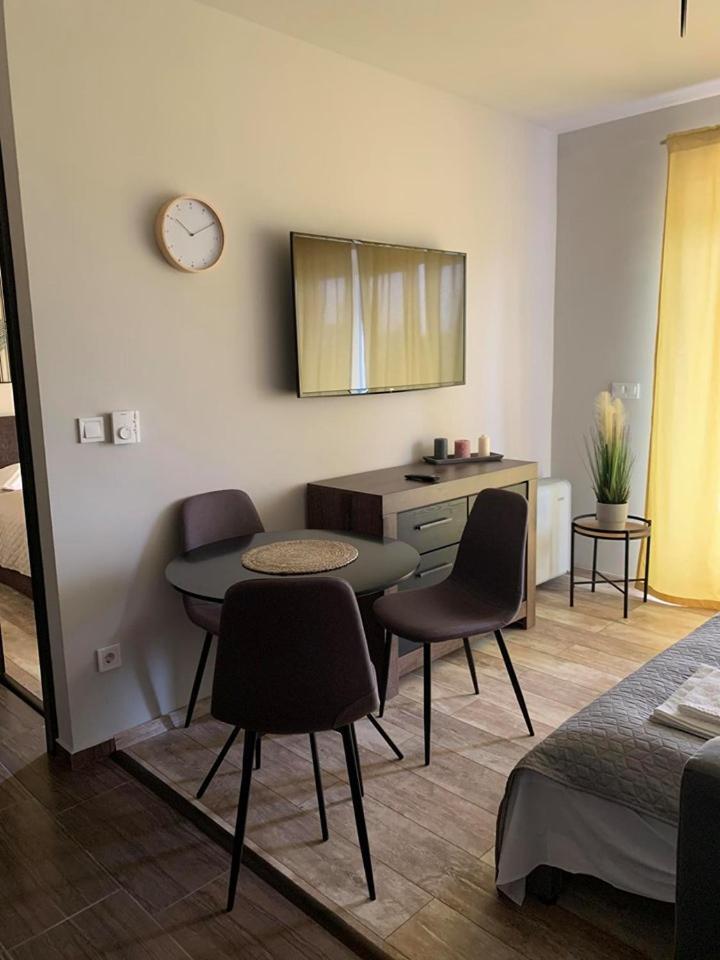 Balkon Apartmanhaz Panzio Balatonfüred Dış mekan fotoğraf