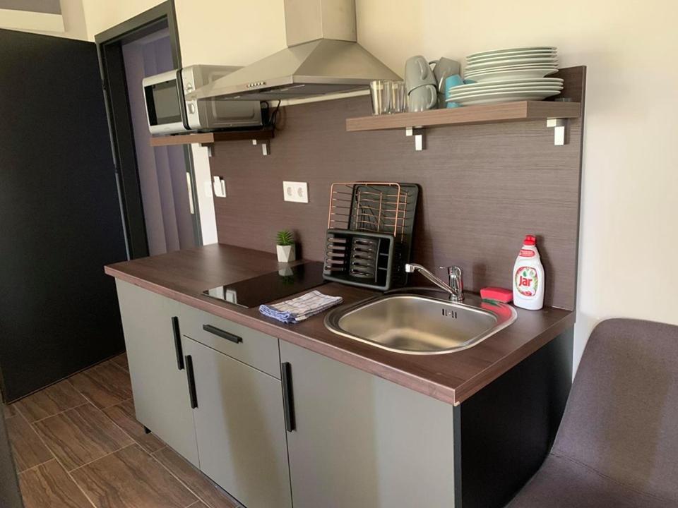 Balkon Apartmanhaz Panzio Balatonfüred Dış mekan fotoğraf