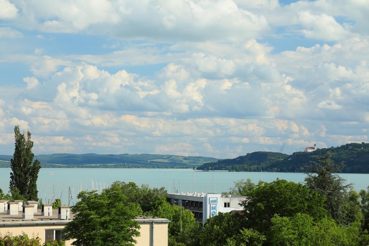 Balkon Apartmanhaz Panzio Balatonfüred Dış mekan fotoğraf